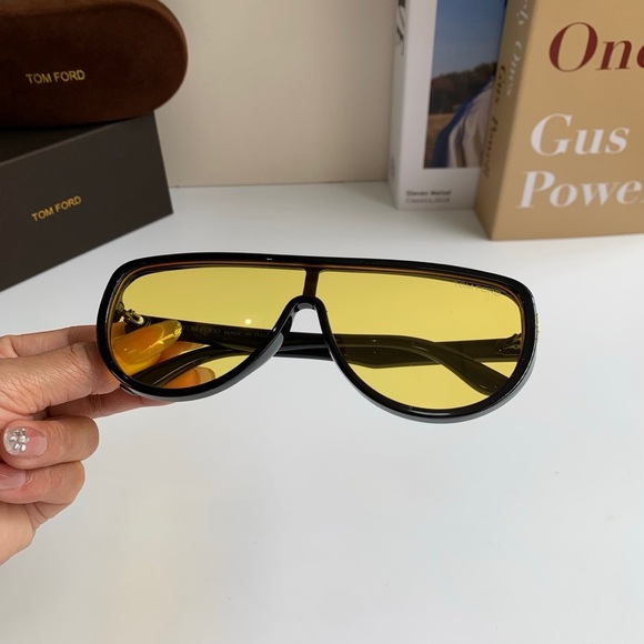 Tom Ford Unisex Sunglasses Fashion Eyewear Driving Shades ✨ - Picture 3 of 9